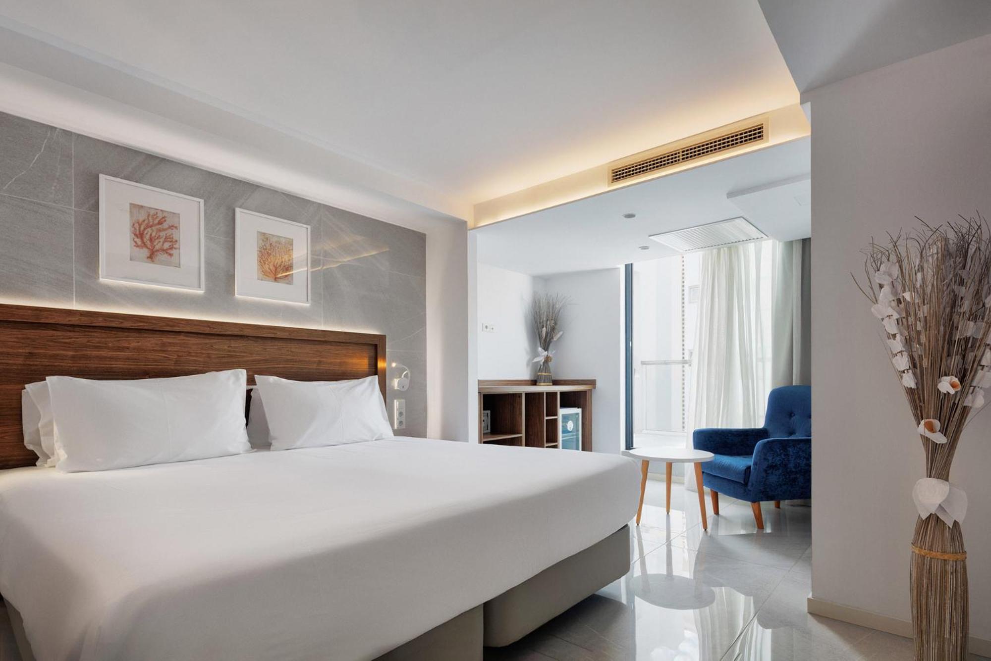 Hotel Eurostars Puerto De Ibiza Esterno foto