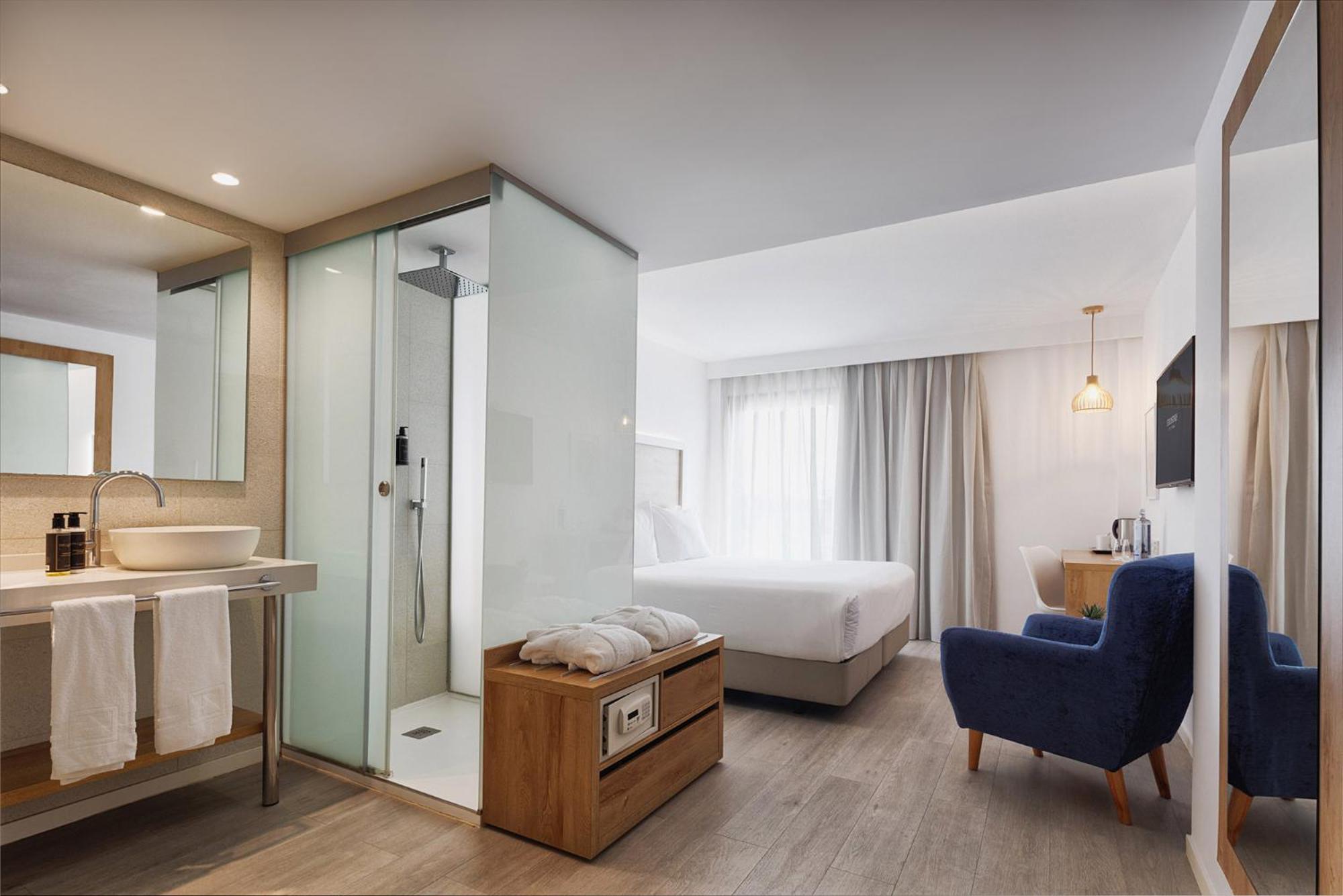 Hotel Eurostars Puerto De Ibiza Esterno foto