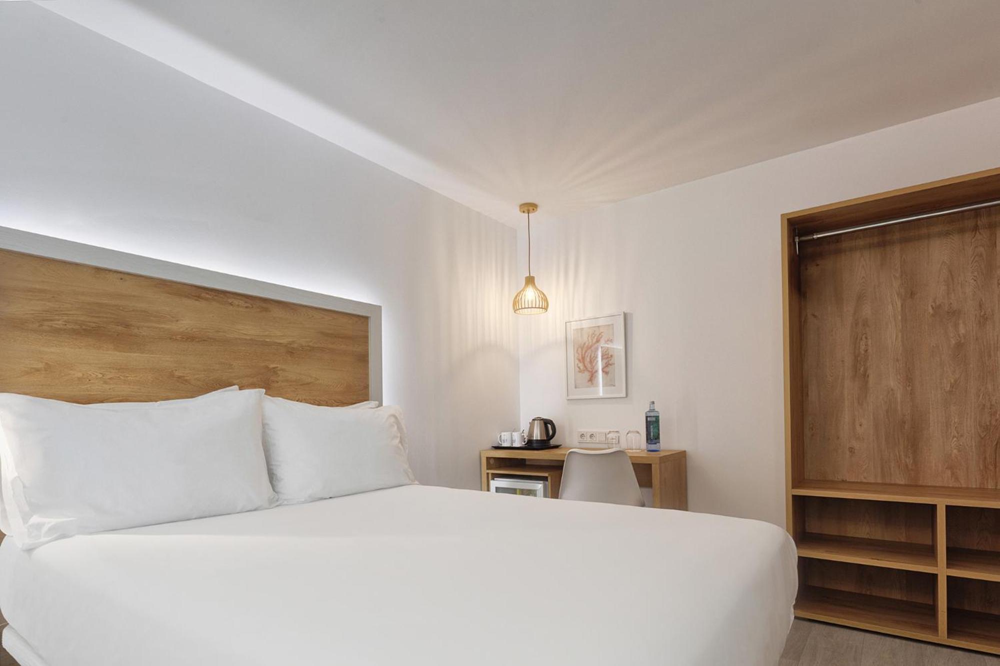 Hotel Eurostars Puerto De Ibiza Esterno foto