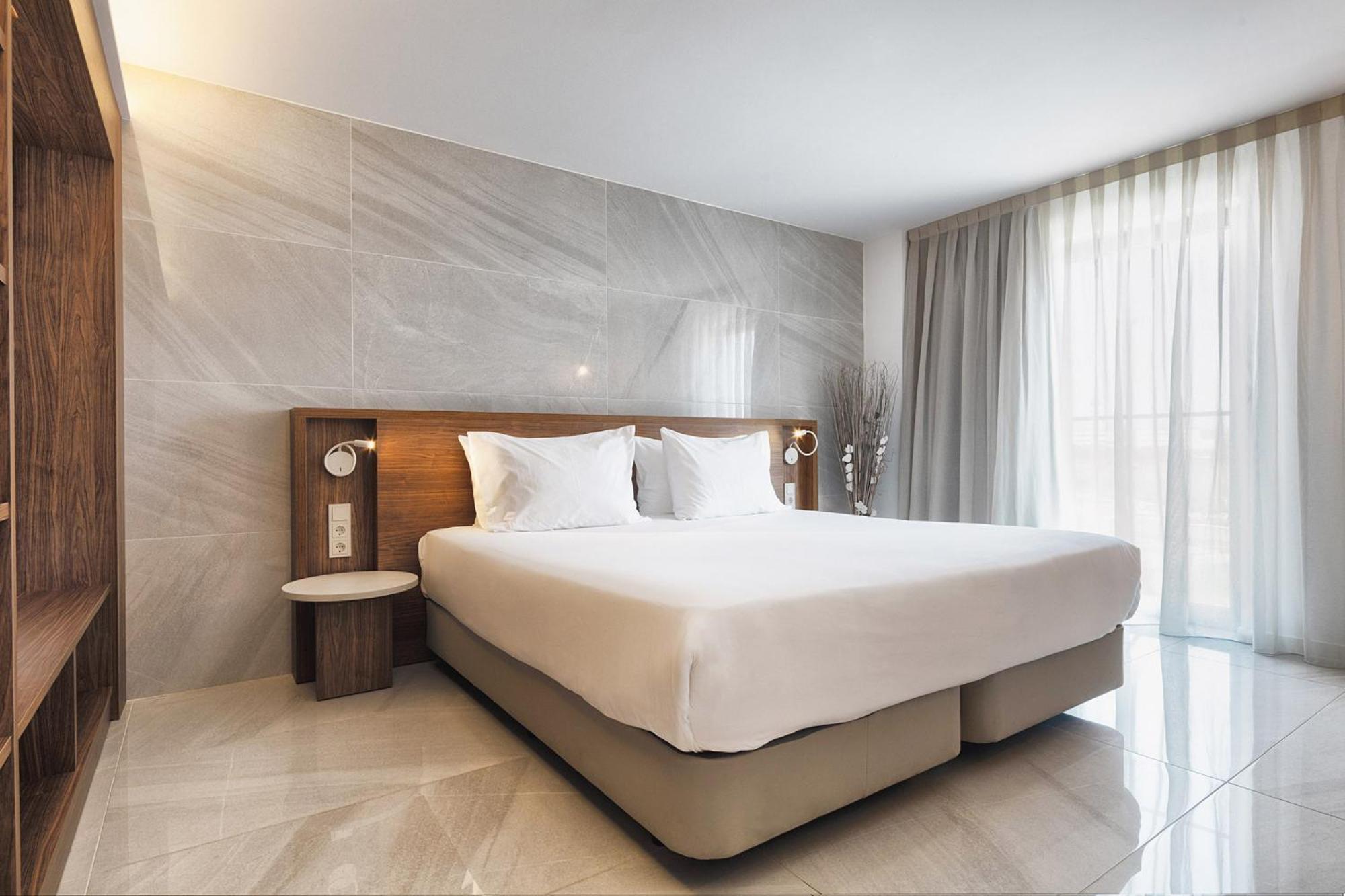 Hotel Eurostars Puerto De Ibiza Esterno foto